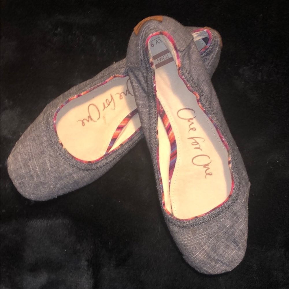 Brand new Toms chambray denim ballet flats!